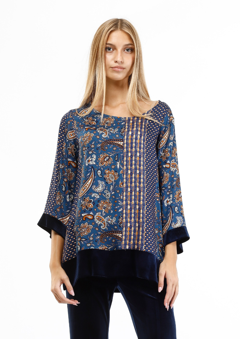 Immagine di Blusa arabesque patchwork e bordi vellut