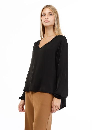 Immagine di Blusa scollo a v con bordo lurex