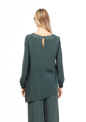 Immagine di Blusa asimmetrica con inserti in raso